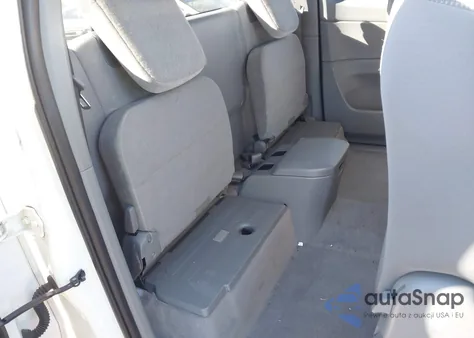 2011 Toyota Tacoma z USA, uszkodzony, nr VIN 5TFUX4EN3BX005566